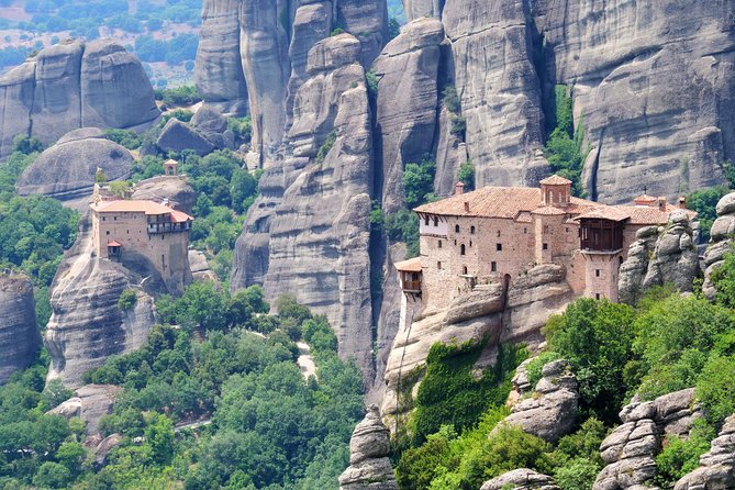 2-Day Tour to Delphi & Meteora with Guide and Tickets From Athens - Day two: Meteora among the stone towers