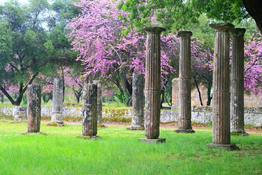 3-Day Ancient Greek Archaeological Sites Tour from Athens - Who will get the most from this tour?