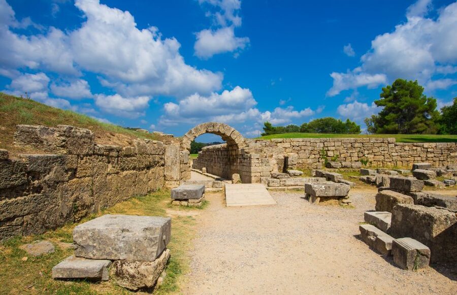 3-Day Ancient Greek Archaeological Sites Tour from Athens - Day one: Corinth Canal, Epidaurus, Nafplio, and Mycenae