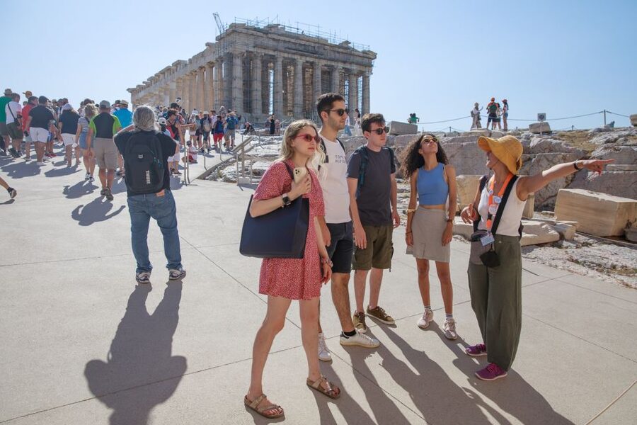 Acropolis, Plaka & Ancient Agora Guided Tour - Free time for photographs on the hill