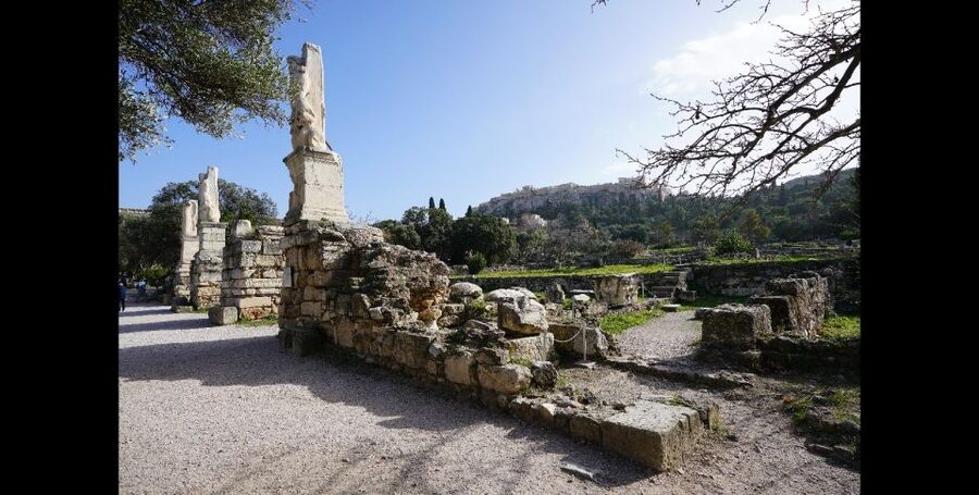 Ancient Agora: Audiovisual self-guided tour with 3D models - The Temple of Hephaistos and the clearest surviving monument