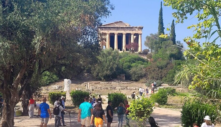Ancient Agora: E-Ticket w/Treasure Hunt Tour on your phone - The Temple of Hephaestus gives the hunt a strong opening