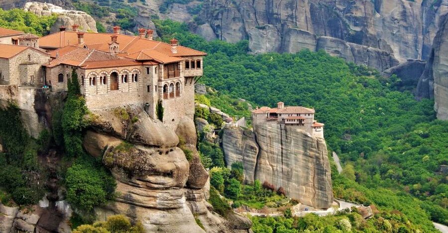 Athens: 2 Days in Meteora with 2 Guided Tours and Hotel Stay - Why two days works better than one