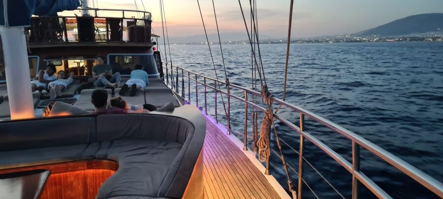 Athens: 3-Hour Sunset Cruise with Swim Stop, Snacks & Drinks - Who will enjoy this cruise most?