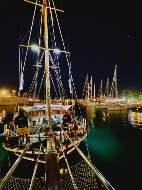 Athens: 3-Hour Sunset Cruise with Swim Stop, Snacks & Drinks - Why a sunset cruise makes sense in Athens