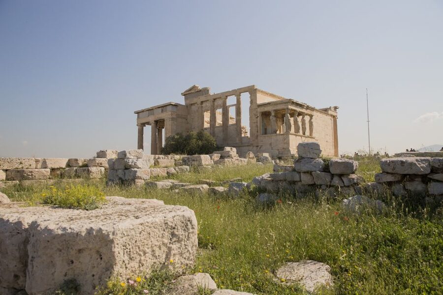 Athens: Acropolis Beat the Crowds Afternoon Guided Tour - What the small group changes
