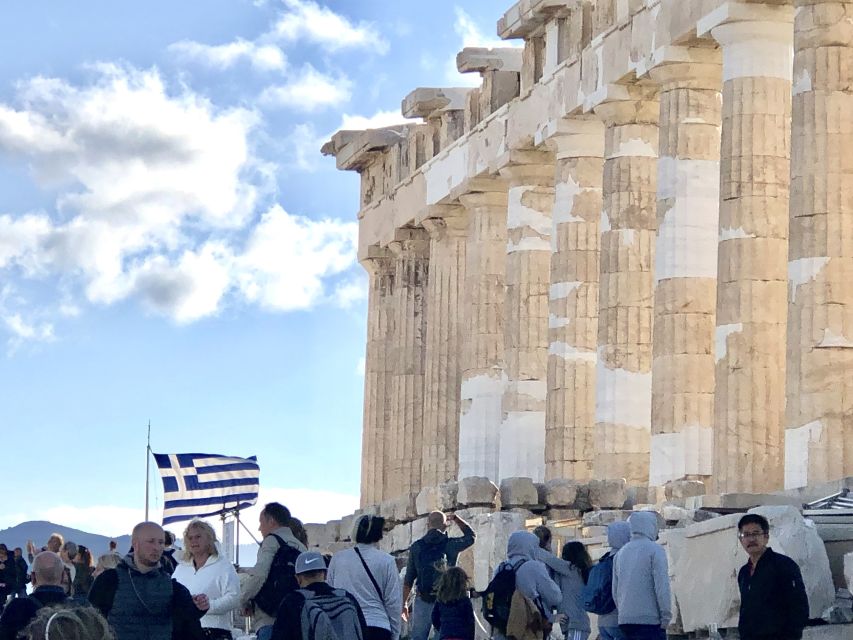 Athens:Acropolis - Historical Center Walking Tour in Spanish - What the Spanish guides add