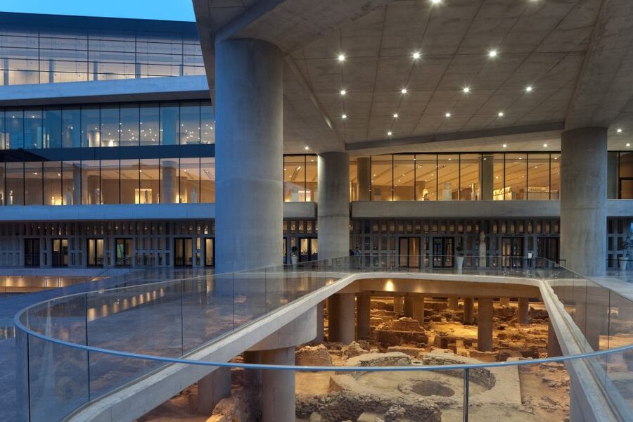 Athens: Acropolis Museum Ticket with optional Audio Guide - The Caryatids and the museum’s most famous sculpture