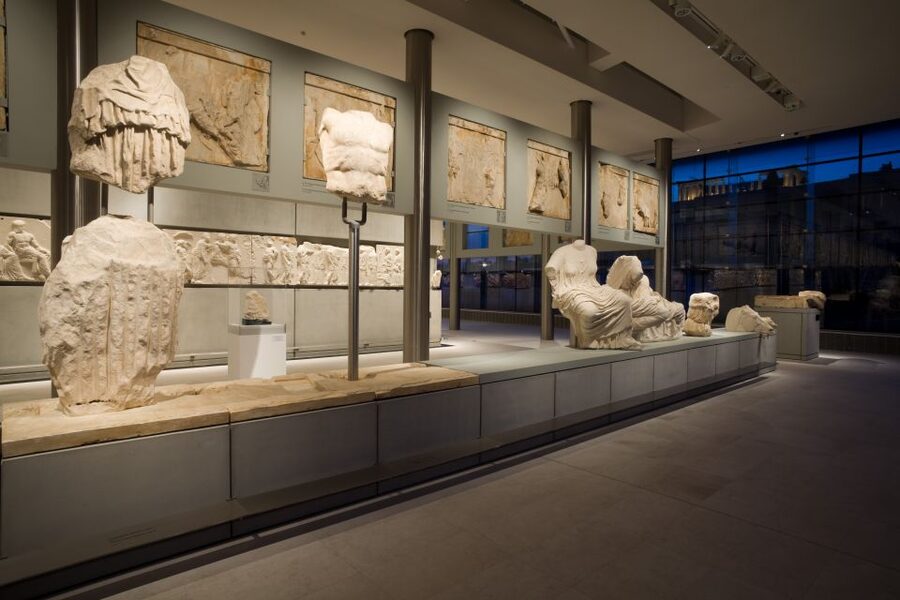 Athens: Acropolis Museum Ticket with optional Audio Guide - Using the optional audio guide