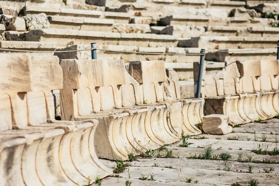 Athens: Acropolis Ticket with Optional Audio or Live Guide - Choosing a Live Guide