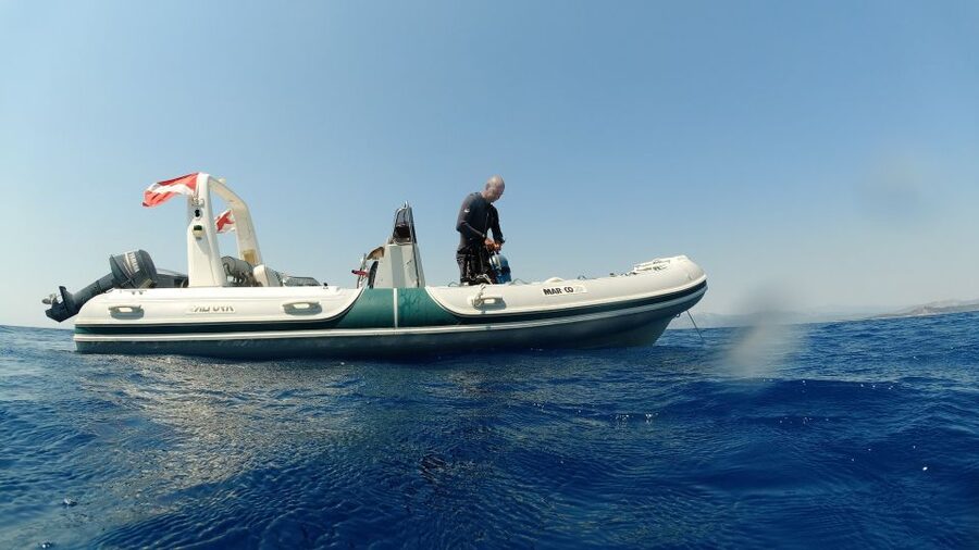 Athens: Adventure Dives in Nea Makri for Certified Divers - A guided session for certified divers