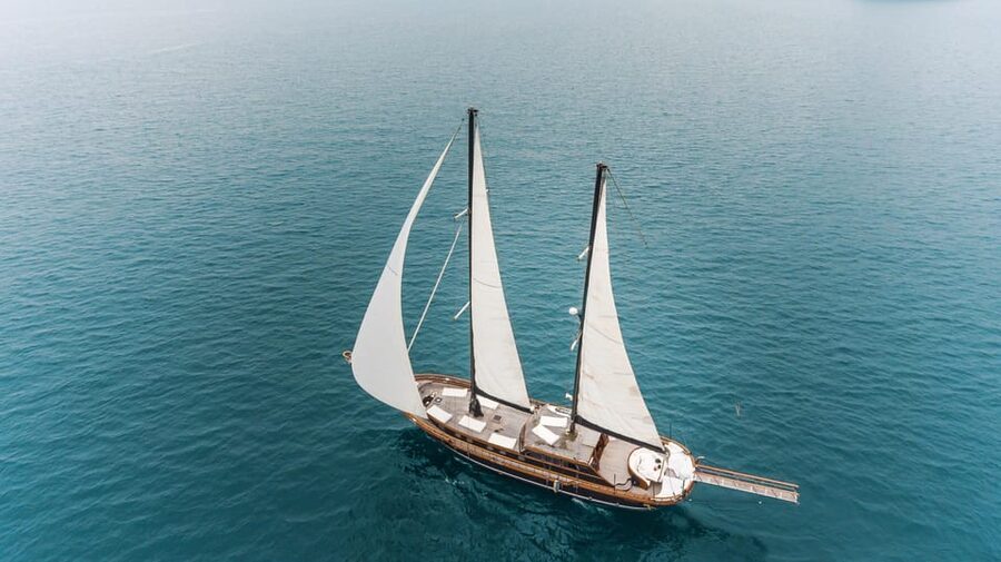 Athens: Agistri, Metopi & Aegina Cruise with Meals & Drinks - Two Hours Across the Saronic Gulf