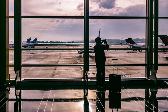 Athens AirPort To Athens Hotels Luxury Private Transfer Service - The small touches that make arrival easier