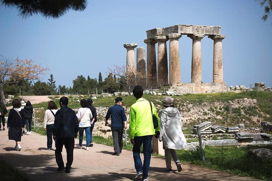 Athens: Ancient Corinth & Nafplion Guided Premium Tour - Guides make the long day easier