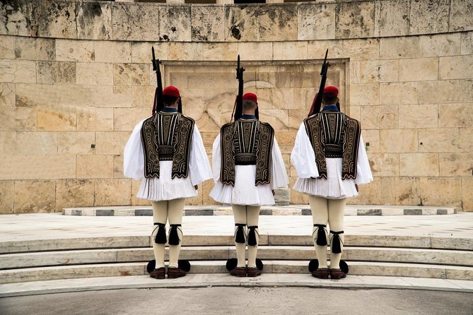 Athens and Piraeus Private Tour For Groups - The drivers make or break the day