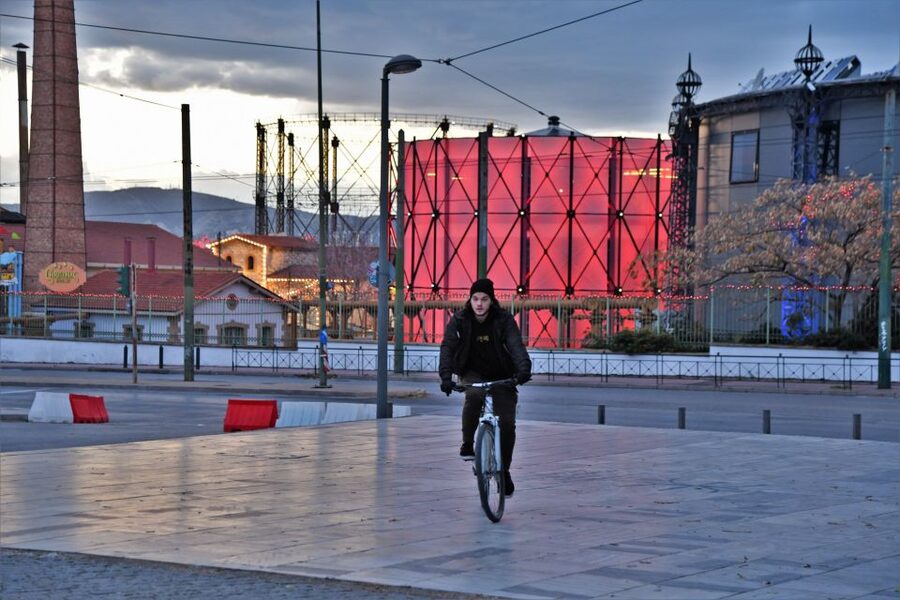 Athens: Authentic neighborhoods & the beach Bike Tour - Trekking bike or electric bike?