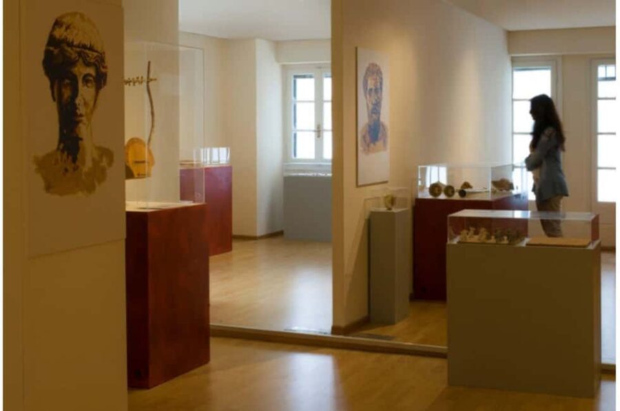Athens:City Pass with Acropolis, Museums, Hop-On Hop-Off Bus - Managing the separate digital vouchers
