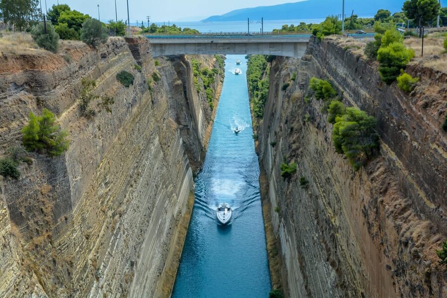 Athens: Corinth Canal and Ancient Olympia Private Trip - Lunch and the one-hour Olympia break
