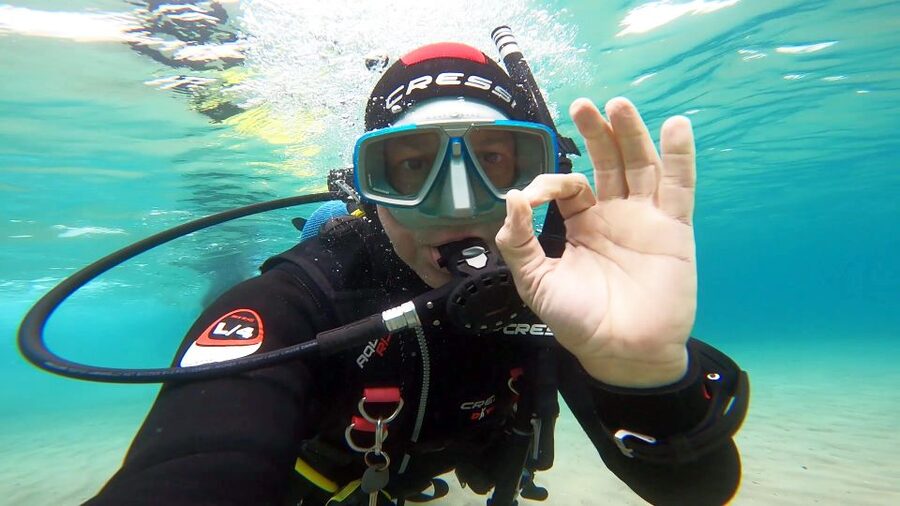 Athens East Coast: Discover Scuba Diving in Nea Makri - Families, beginners, and the age rules