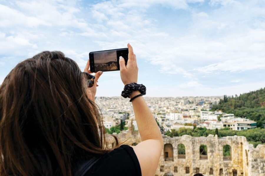 Athens: First Access Acropolis and Parthenon Guided Tour - How the guided format changes the visit