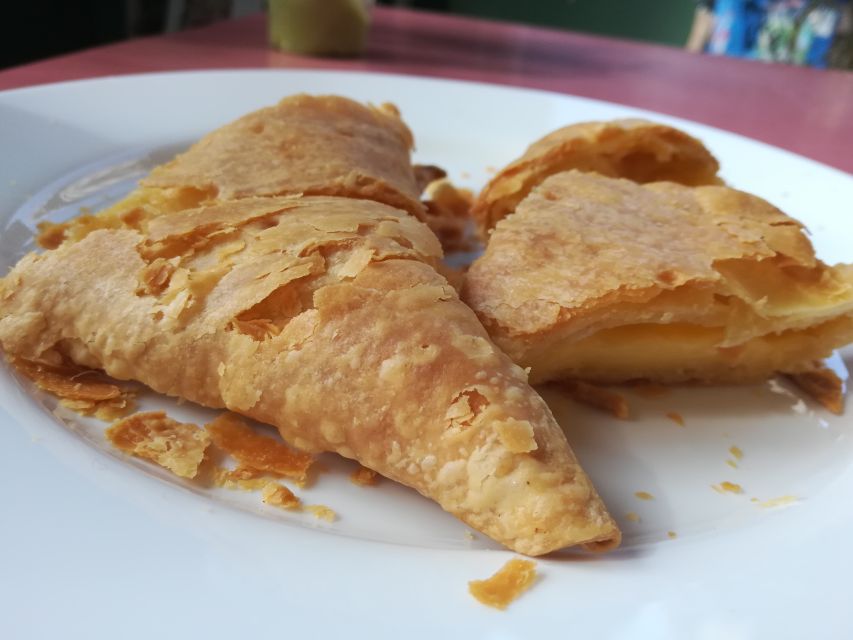 Athens: Gastronomic Vegan Group Walking Tour - Syntagma Square and the first taste of Athens