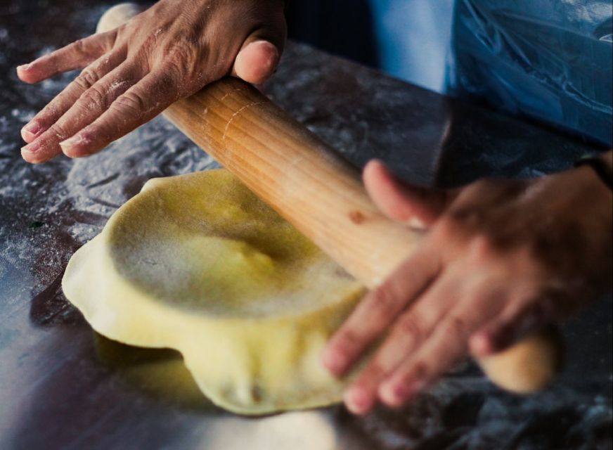 Athens: Greek Cooking Class & Dinner on a Rooftop - Why this cooking class works so well in Athens