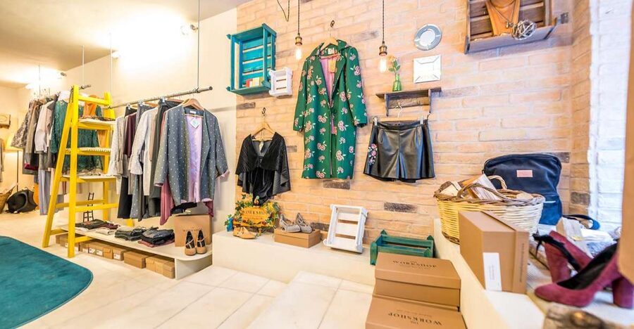 Athens: Greek Fashion Shopping Tour with a Local Expert - Who should book this experience?