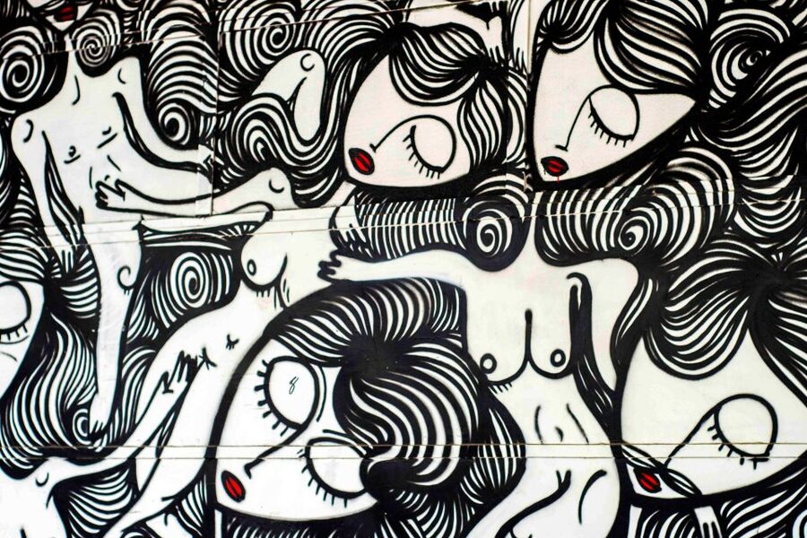 Athens: Guided Street Art Walking Tour - What the guide adds to the experience