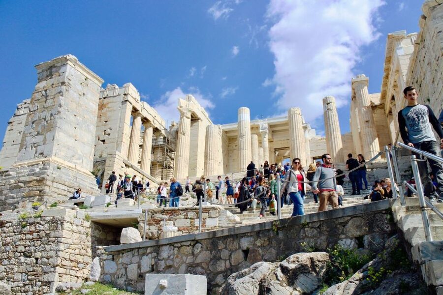 Athens: Guided Tour of Acropolis & Parthenon with Tickets - Why a guide changes the Acropolis