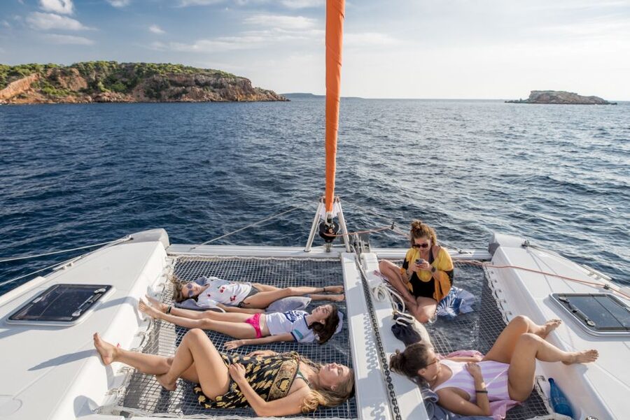 Athens: Half-Day Sunset Catamaran Cruise with Meal & Drinks - Watching the Athenian Riviera turn gold