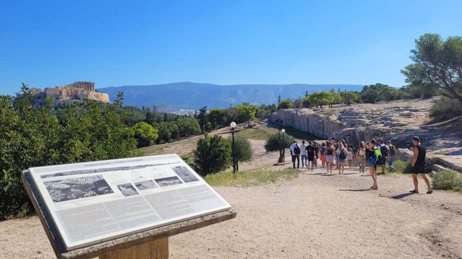 Athens Hills: Mythology Treasure Hunt - Astronomy on the Hills