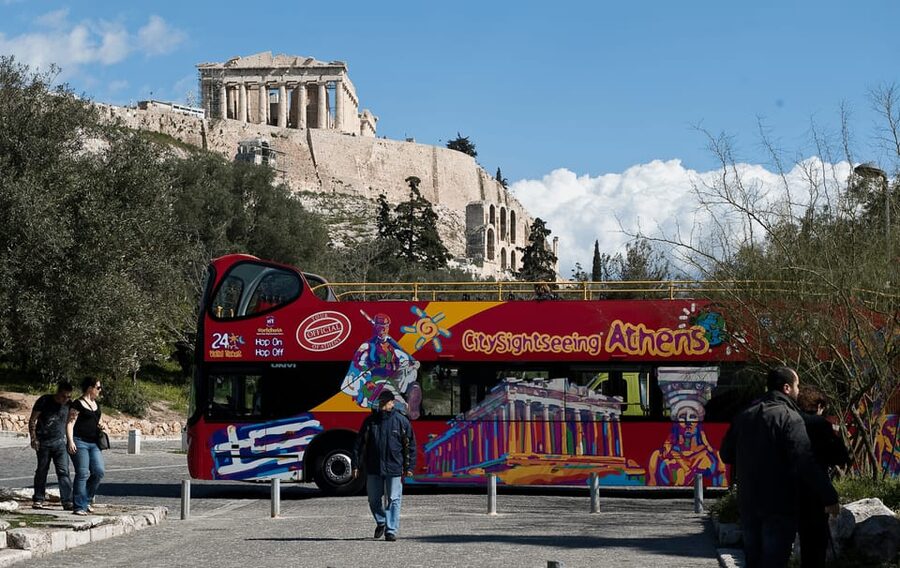 Athens: Hop-On Hop Off Bus with Acropolis ticket & 2 audios - Making the bus work for your Athens day