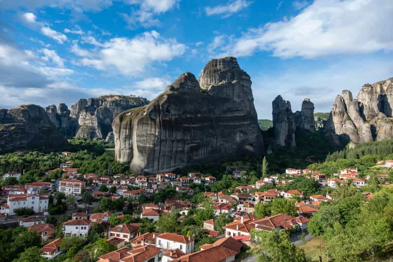 Athens: Meteora Day Trip with Audio Guide and Lunch Option - Key points at a glance