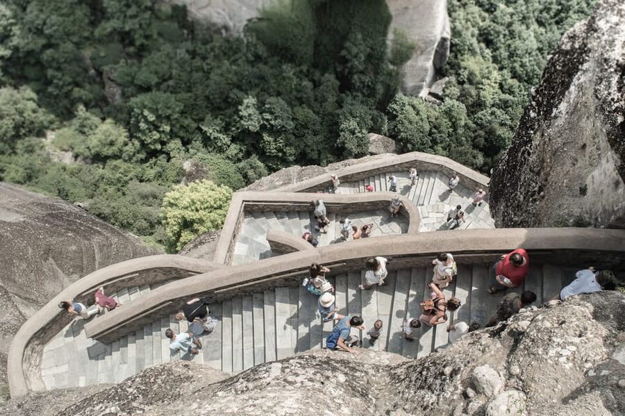 Athens: Meteora Day Trip with Audio Guide and Lunch Option - Lunch, timing, and the real value of $59