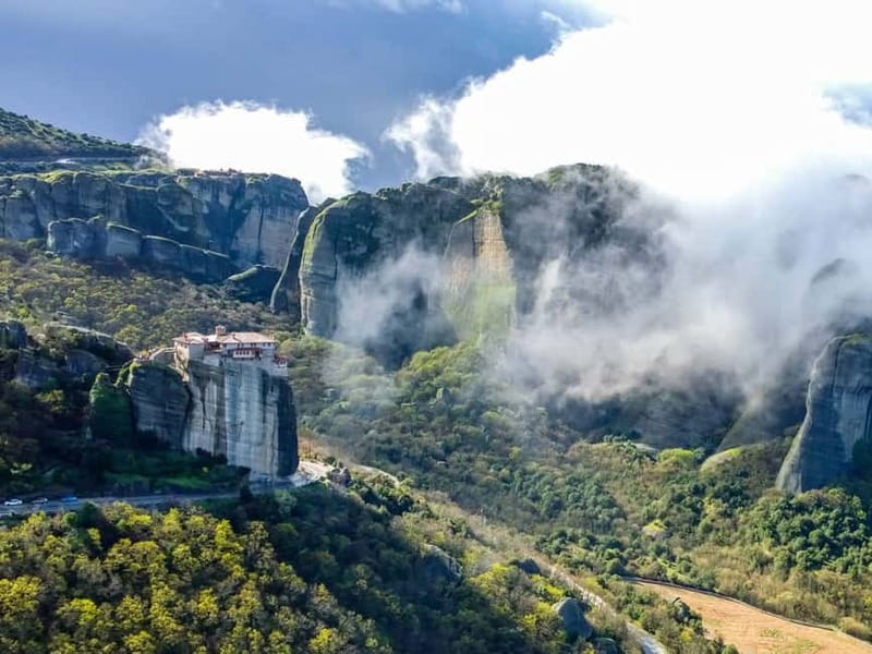 Athens: Meteora Monasteries Day Trip with Caves and Lunch - The viewpoints and hermit caves