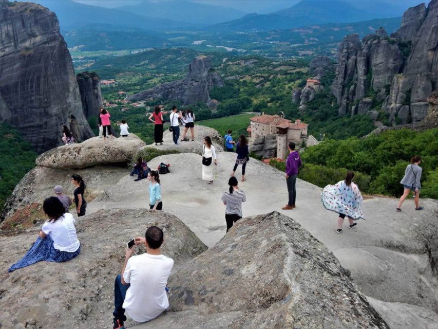 Athens: Meteora Monasteries Day Trip with Caves and Lunch - Guides can make or break the afternoon