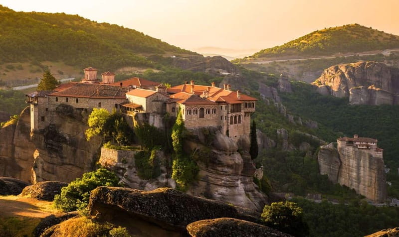 Athens: Meteora Tour with Local Guide and Greek Lunch - Photo stops that earn their place