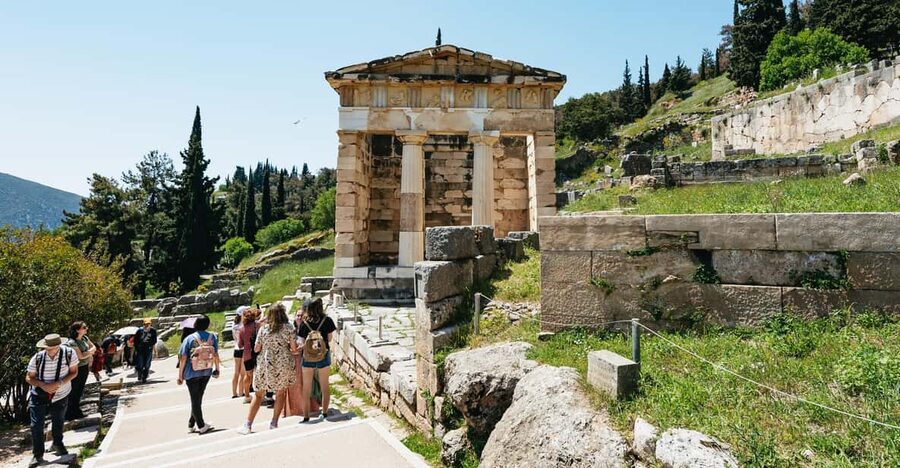 Athens: Mythology of Delphi, Museum and Arachova Guided Tour - Walking through the Delphi archaeological site