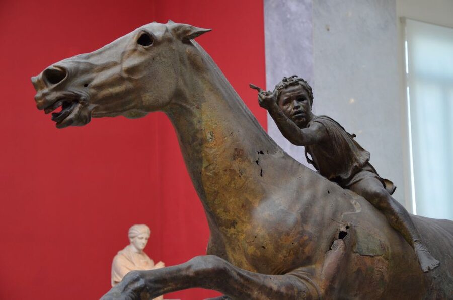 Athens: National Archaeological Museum Private Guided Tour - Egypt and the Near East inside a Greek national museum