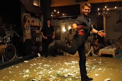 Athens Night Sightseeing Tour with Greek Dinner Show