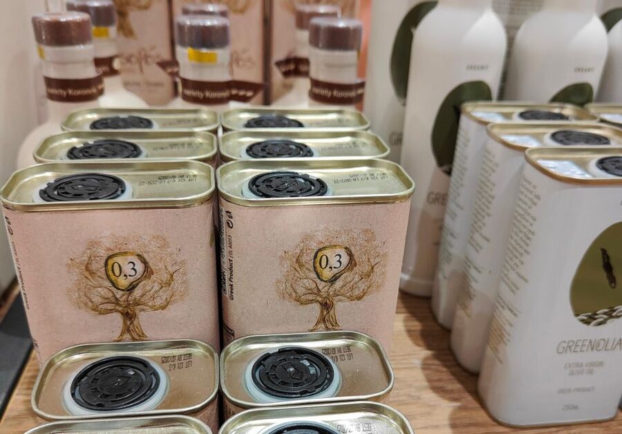 Athens Old Town: Greek Olive Oil & Herbs Tasting - Why the four-oil comparison matters