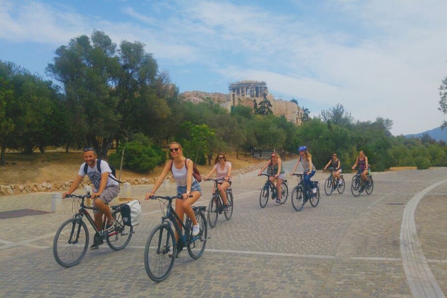 Athens: Old Town Highlights Guided E-Bike Tour - Why an e-bike is a smart way to see Athens