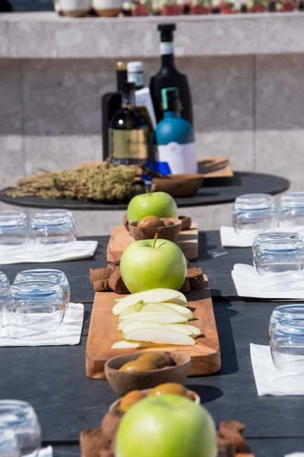 ''Athens Olive Oil Tasting'' - Comparing four extra virgin olive oils