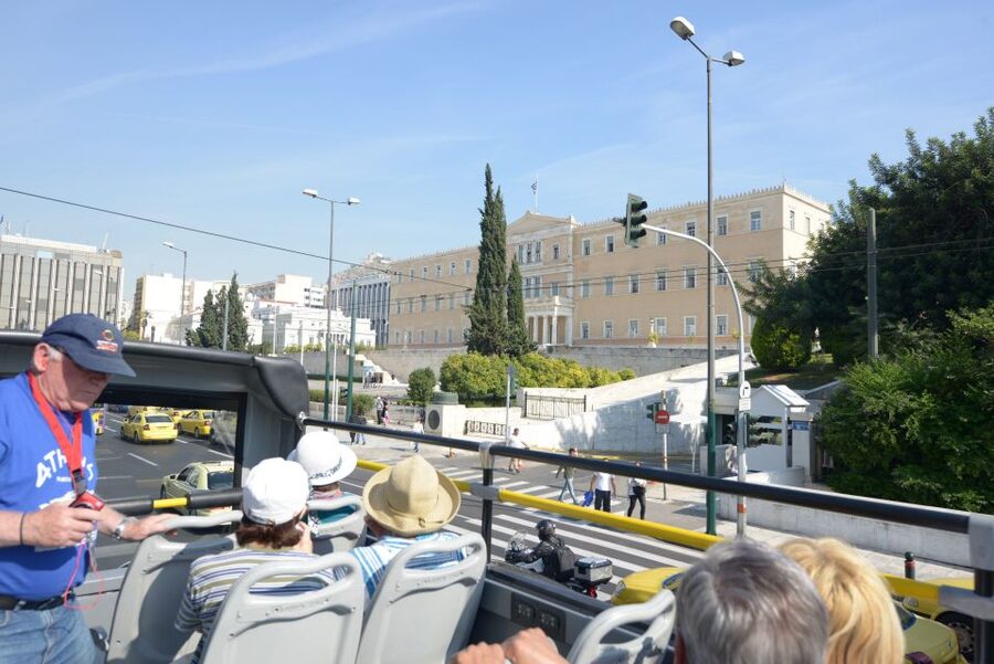 Athens, Piraeus, and Coastline: Blue Hop-On Hop-Off Bus - The yellow line to Glyfada and Agios Kosmas