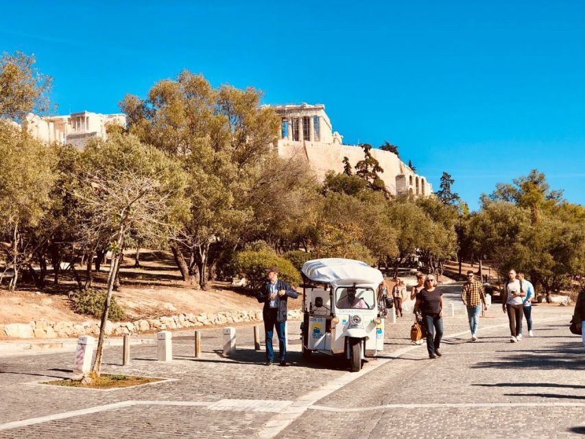 Athens: Private 3-Hour City Tour on Eco-Friendly Tuk Tuk - Why a tuk tuk works so well in central Athens