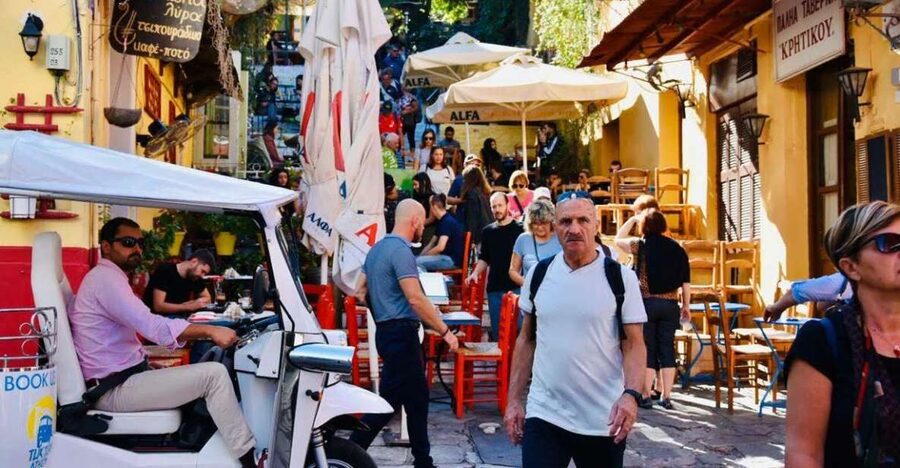 Athens: Private Evening Sightseeing Tour by Electric Tuk-Tuk - The Lycabettus Hill viewpoint