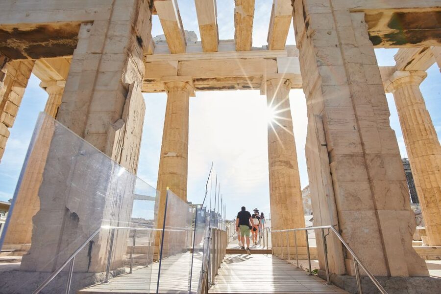 Athens: Private Half-Day Highlights Tour - Parliament and the Evzones bring modern Athens into view