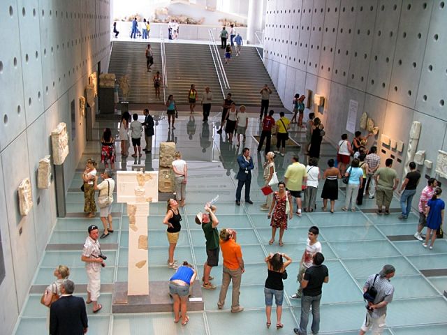 Athens Private Sightseeing Minibus Tour with Lunch - Starting at the Acropolis