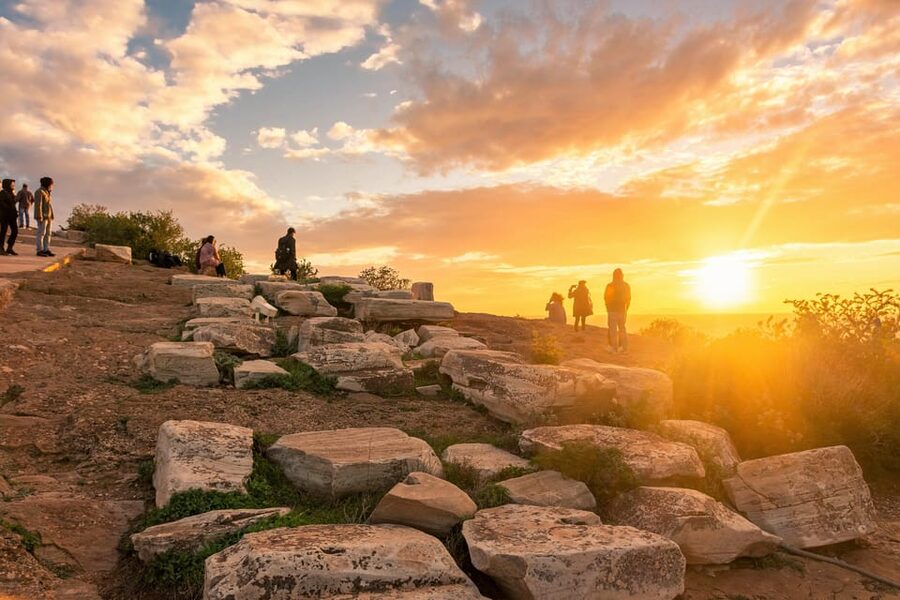 Athens Riviera: Poseidon Temple & Lake Vouliagmeni Day Tour - Meeting near the Acropolis, then heading south