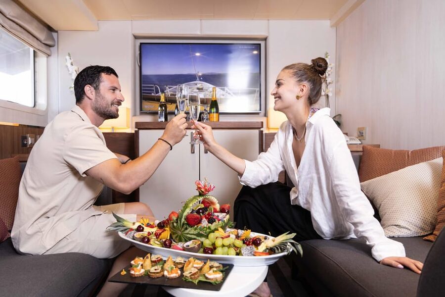 Athens: Saronic Islands Cruise with VIP Area Seating & Lunch - Key points to know before booking